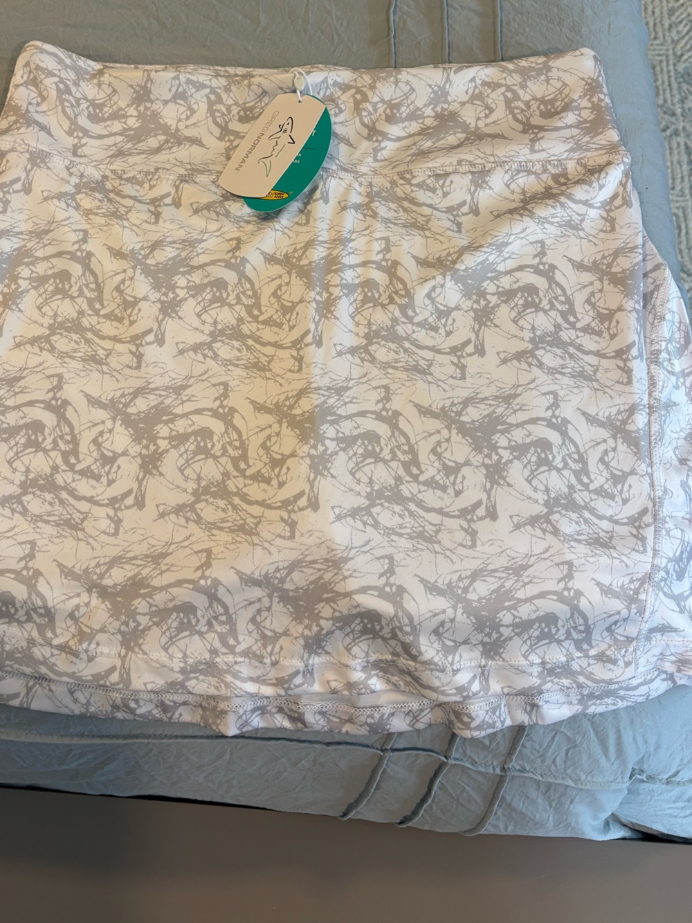 Greg Norman White Tank Top with Light Gray Abstract Print
